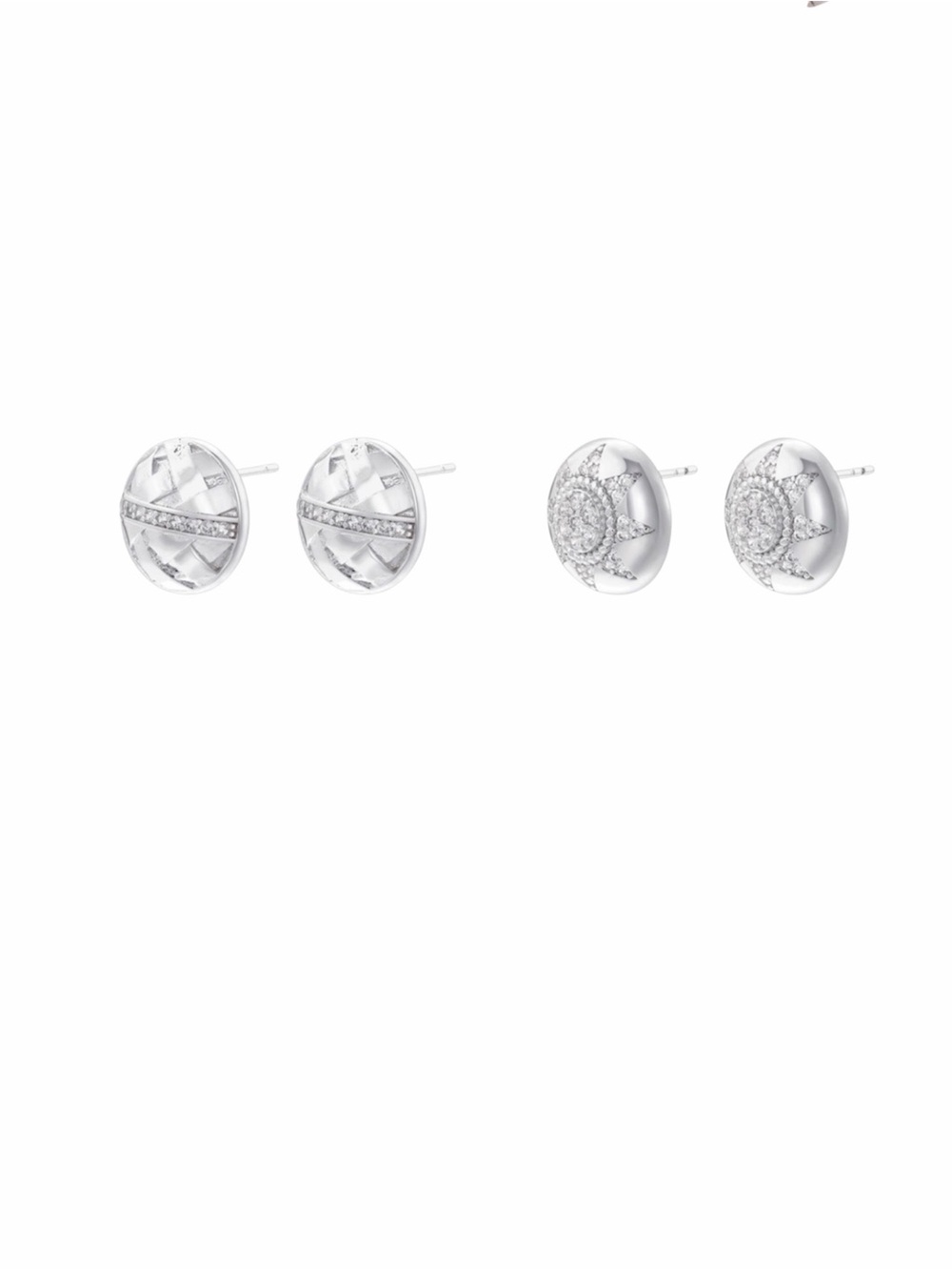 Round Stud CZ Pattern Earrings NWT Gold Plated